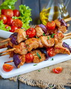 Шашлычки из индейки на шпажках в духовке