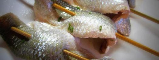 шашлычки из рыбы с медом и розмарином. Шаг 3