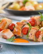 Шашлычки из семги с овощами