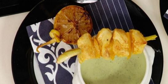 Шашлычок из куриного филе с кокосовым супом