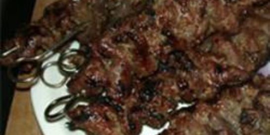 Шашлык из говядины в маринаде из красного вина