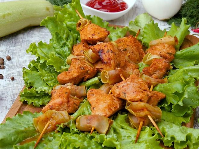 Рецепт шашлыка из индейки с кабачком