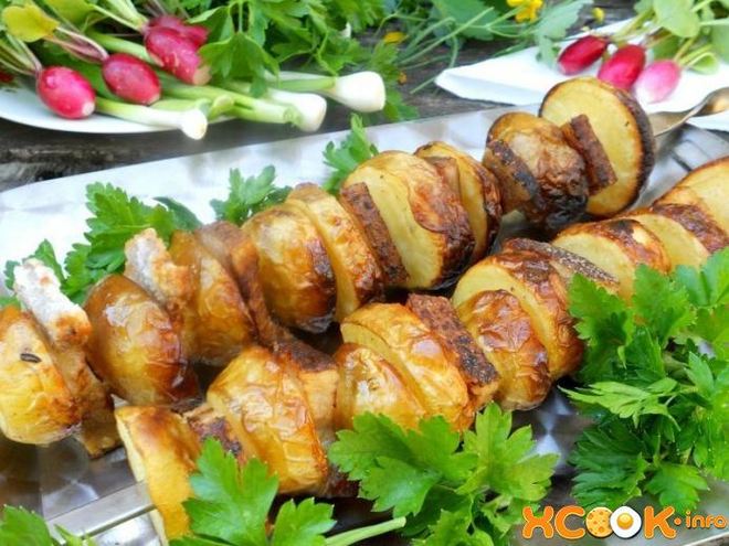 Рецепт шашлыка из картошки с салом