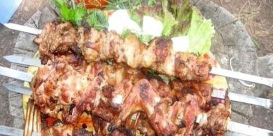 Шашлык из кролика с луком