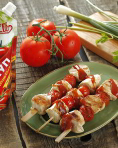 Шашлык из курицы с помидорами черри