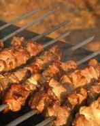 Шашлык из свинины в маринаде из томатов и розмарина