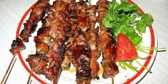 Шашлык из свиной печени со шпиком