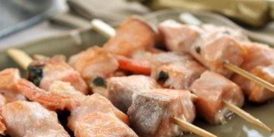 Шашлыки из лосося в специях