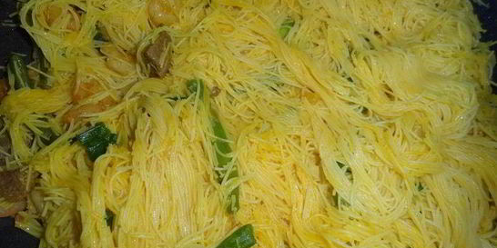 Сингапурская лапша