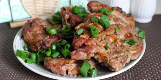 Сочные свиные стейки