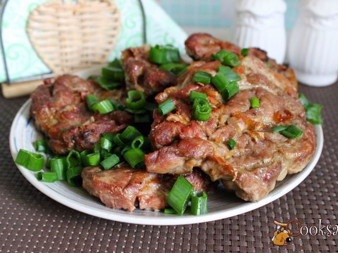 Рецепт сочных свиных стейков