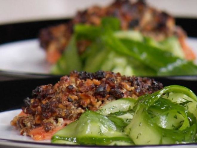 Рецепт стейка из семги с грецким орехом