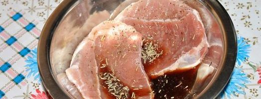 свиной стейк-гриль с ароматными травами. Шаг 2