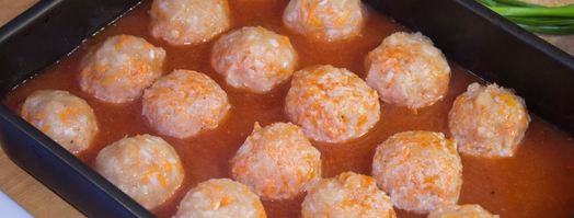 диетические тефтели из куриного фарша в духовке с подливкой. Шаг 12