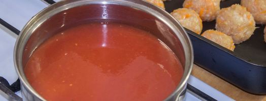 диетические тефтели из куриного фарша в духовке с подливкой. Шаг 9