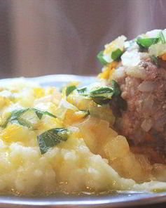 Фаршированные перепелиными яйцами тефтели