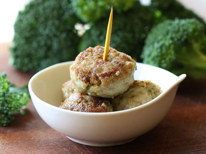 Рецепт говяжьих тефтелей с брокколи