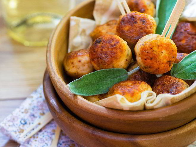 Рецепт куриных тефтелей с шалфеем