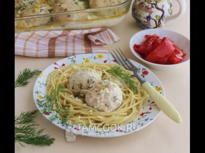 Рецепт куриных тефтелей в сливочном соусе в духовке