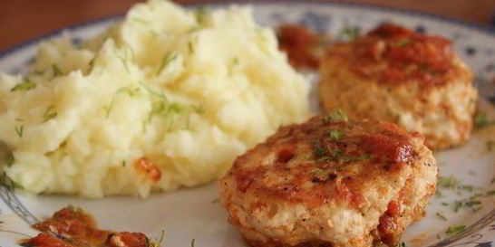 Куриные тефтели в томатном соусе