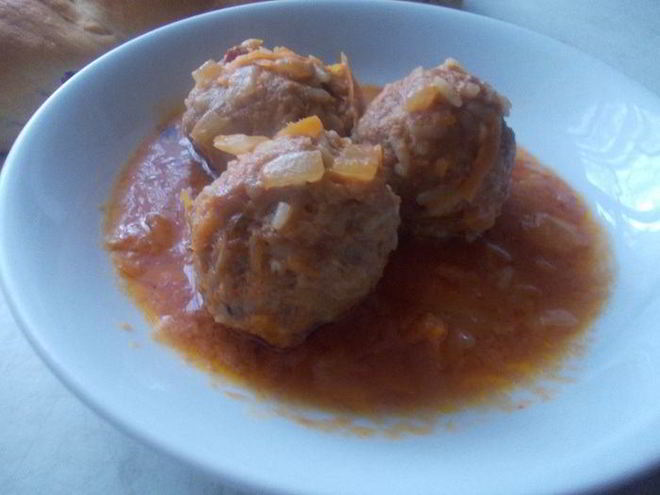 Рецепт мясных тефтелей с рисом, в томатном соусе ностальгия
