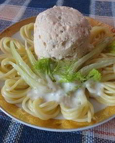 Рыбные тефтели в гнезде из спагетти со сливочным соусом