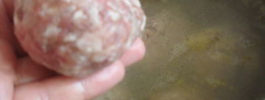 тефтели ежики в сметанно-томатном соусе. Шаг 2