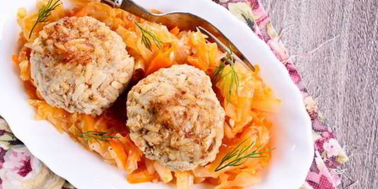 Тефтели из говядины с морковью и курагой