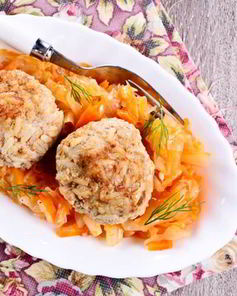 Тефтели из говядины с морковью и курагой