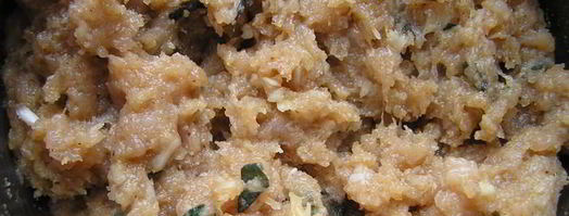 тефтели из индейки с базиликом и мятой в сливочном соусе. Шаг 2