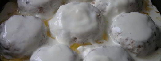 тефтели из индейки с базиликом и мятой в сливочном соусе. Шаг 4