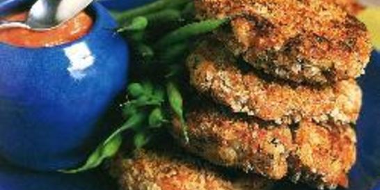 Тефтели из рыбы и картофеля с томатным соусом