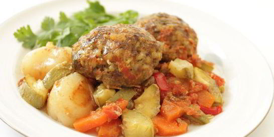 Тефтели с булгуром и кабачком