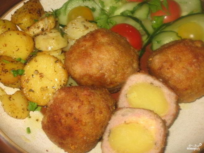 Рецепт тефтелей с картофелем