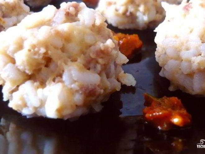 Рецепт тефтелей с рисом на пару