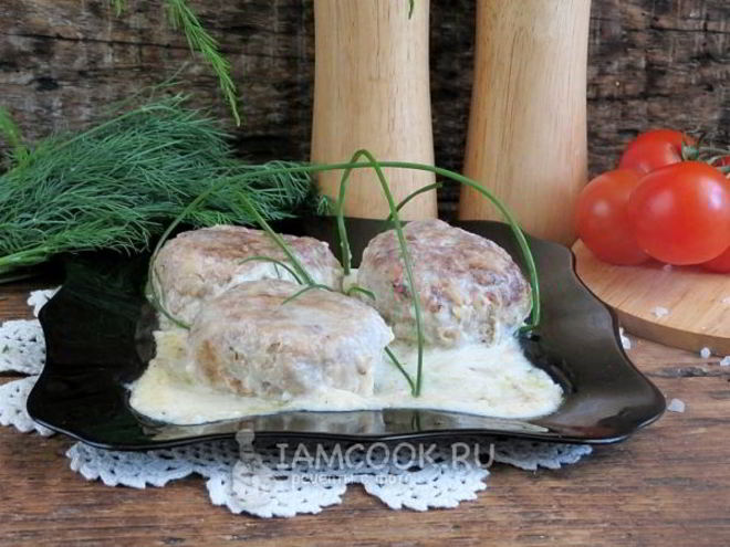 Рецепт тефтелей в молочном соусе