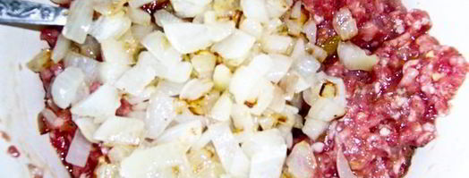 тефтели в сливочном соусе с кукурузой. Шаг 2