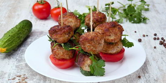 Тефтельки на шпажках