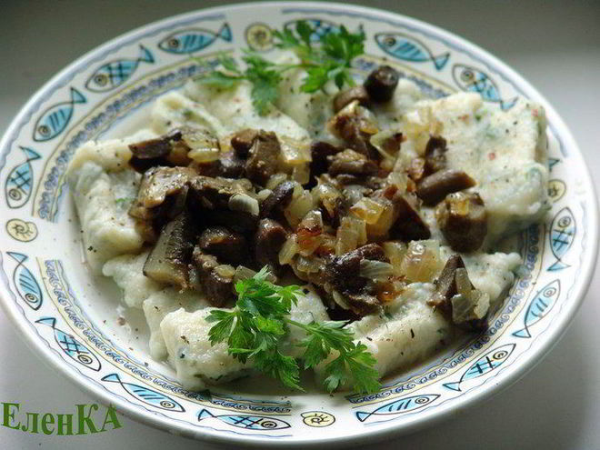 Рецепт ленивых вареников с заправкой из грибов