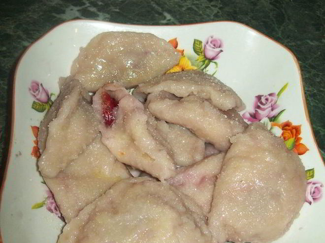 Рецепт первых вареников с творогом и вишенками