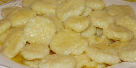 Сладкие вареники с творогом