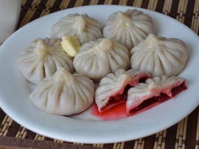 Рецепт сладких вареников узелки с брусникой