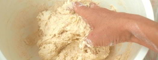 тесто для вареников на кефире. Шаг 4