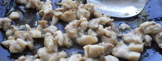 вареники из яичного теста с курицей и баклажанами. Шаг 4