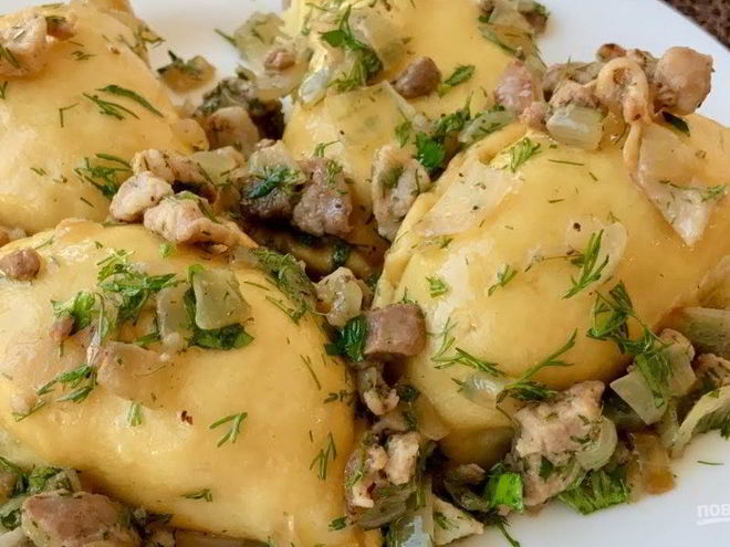 Рецепт вареников с капустой на пару с зажаркой