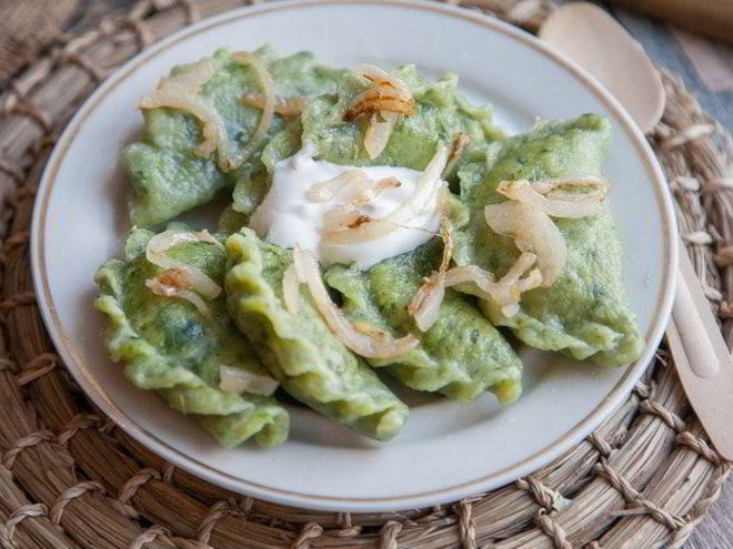 Рецепт вареников с картофелем и шпинатом