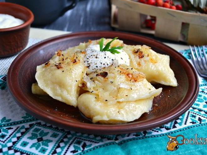 Рецепт вареников с картофелем и сыром на пару из творожного теста