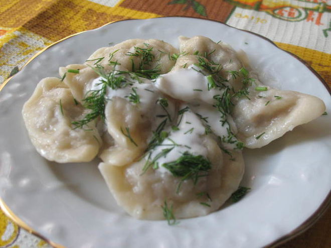 Рецепт вареников с квашеной капустой и мясным фаршем