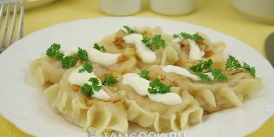 Вареники с квашеной капустой на молоке