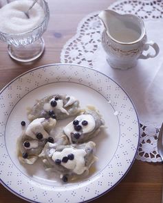 Вареники с начинкой из черники